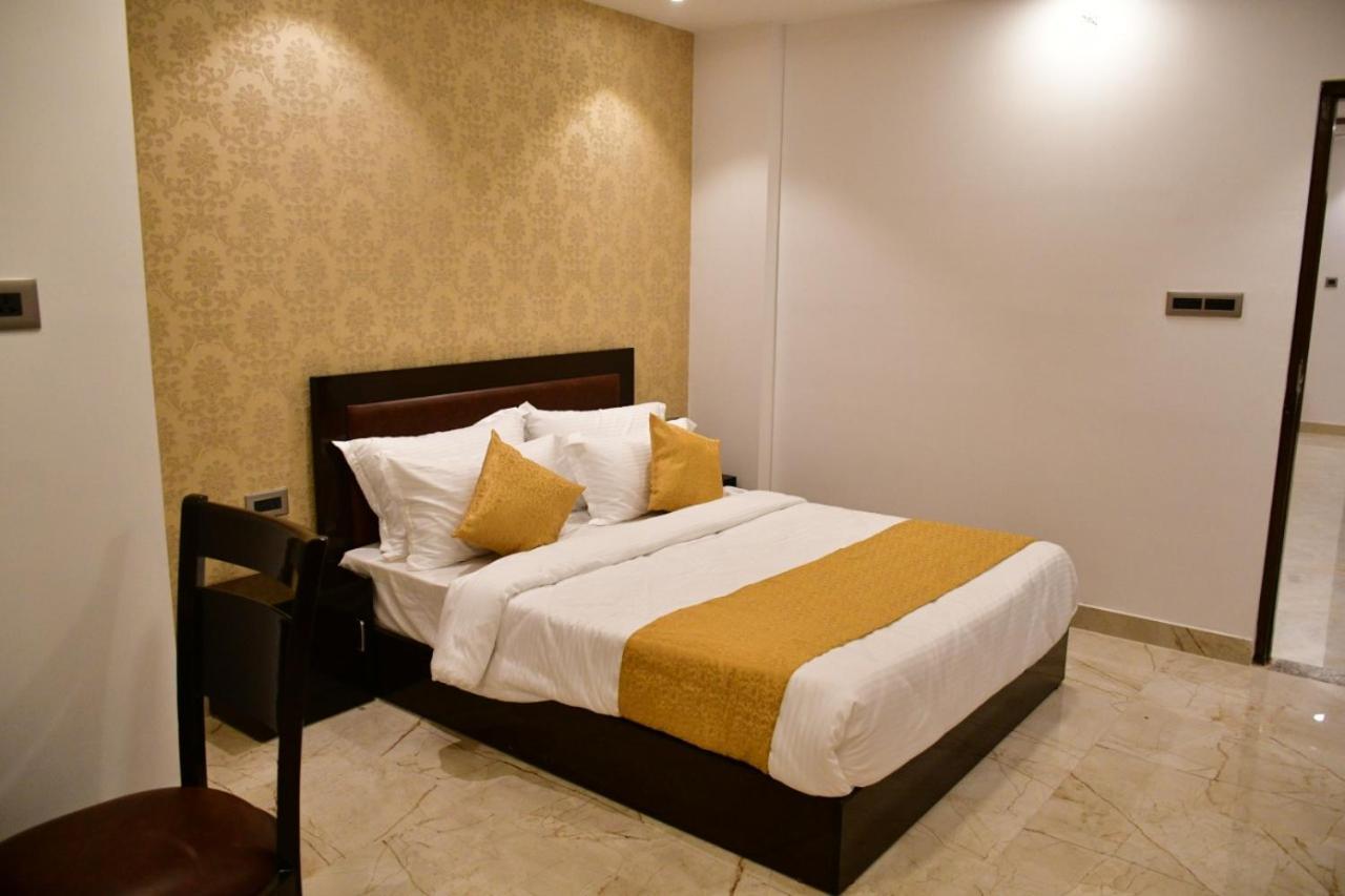 Hotel Grand Lotus Inn ชัยปุระ ภายนอก รูปภาพ