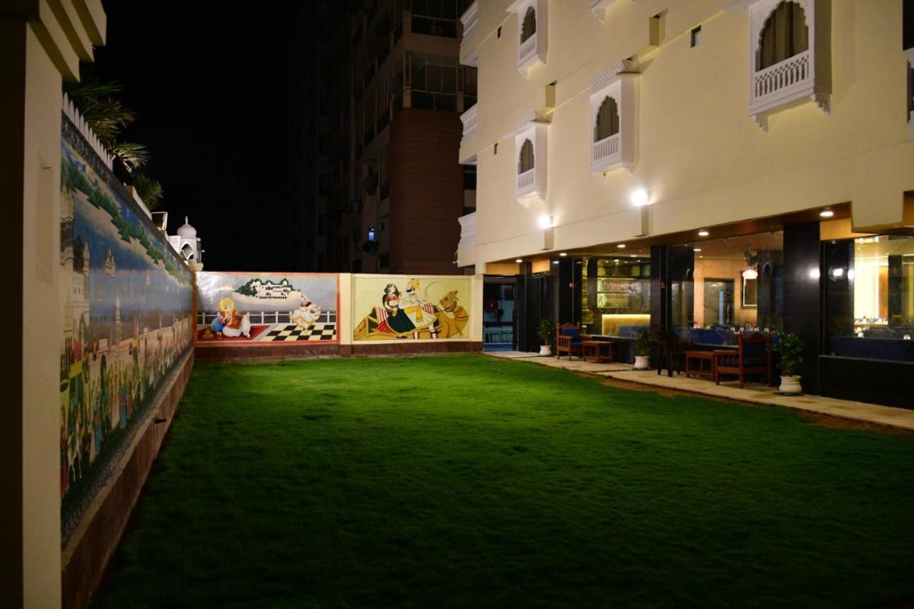 Hotel Grand Lotus Inn ชัยปุระ ภายนอก รูปภาพ
