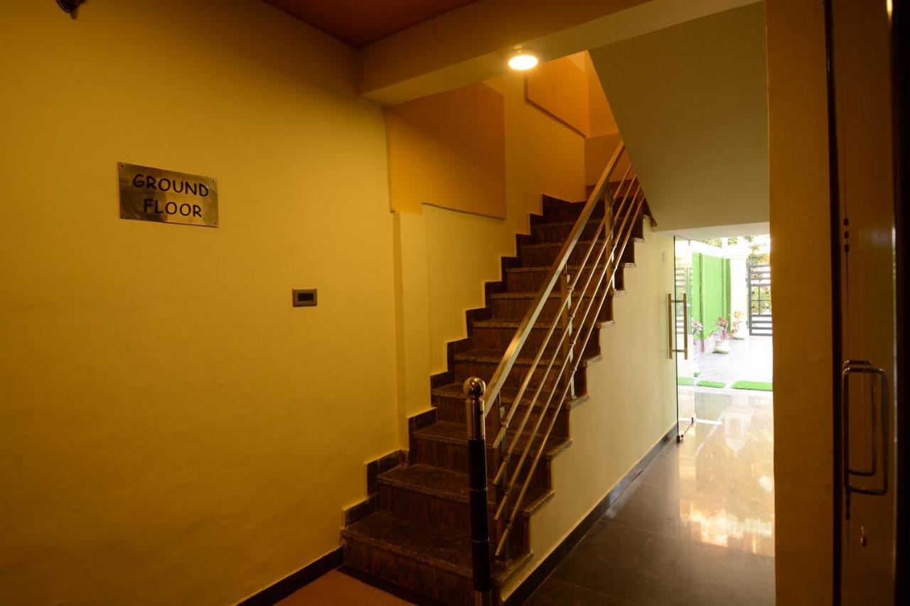 Hotel Grand Lotus Inn ชัยปุระ ภายนอก รูปภาพ