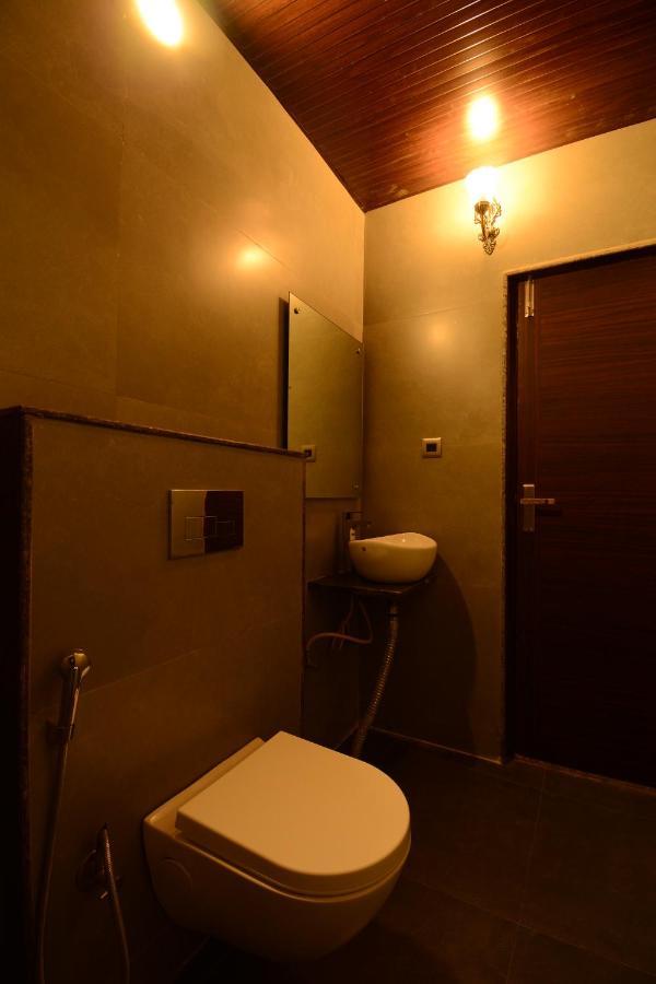 Hotel Grand Lotus Inn ชัยปุระ ภายนอก รูปภาพ